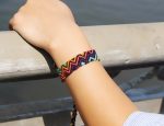 accessoire en macramé bracelet d'amitié