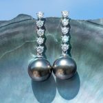 boucle d'oreille en or avec perle de Tahiti