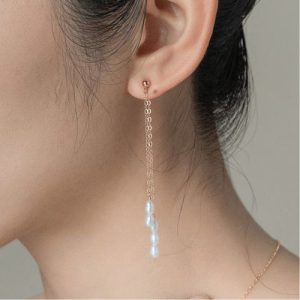 boucle d'oreille perle pendante Yui