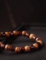 bracelet en bois tibétain
