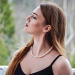 collier de perles blanches
