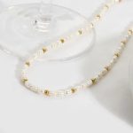 collier élégant perles femme