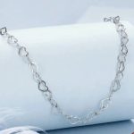 collier en argent avec pendentif coeur