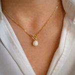 collier en or 14 carats perles naturelles