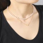 collier en perles en forme de cœur
