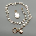 collier en perles Keshi au style baroque