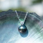 collier en perles noires lyana