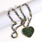 collier en pierre naturelle pendentif cœur