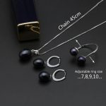 collier perles argentées