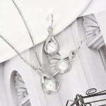 collier serpent Ouroboréal
