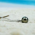 ornement en or blanc perle de tahiti