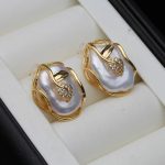 parure de bijoux en perles
