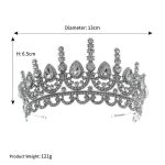 couronne argentée avec pierres
