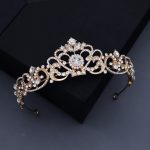 couronne dorée strass
