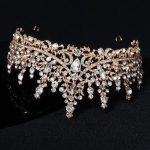 couronne élégante dorée